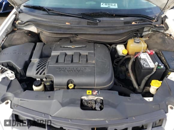 ✅ 2007 Chrysler Pacifica Touring • VIN: 2A8GF68X17R115491 • Лот: 73394124. Опубликован ранее на Copart с пробегом 108 562 миль. Бесплатный доступ к архиву аукционных продаж из США и подробный отчёт об истории автомобиля на DreamBid. Изображение 12.