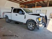 ✅ 2017 Ford F-250 XLT • VIN: 1FT7X2B68HEE98700 • Lot: 71932655. Listed on Copart with 216,192 mi. Free auction sales archive from the USA and detailed vehicle history report at DreamBid. Image 4.