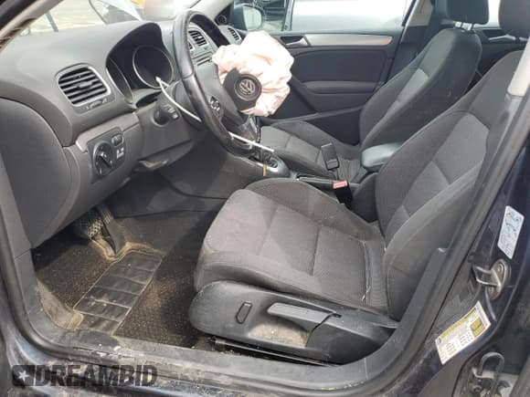 ✅ 2011 Volkswagen Golf TDI • VIN: WVWDM7AJ1BW113333 • Lot: 83978615. Wystawiony na Copart z przebiegiem 158 161 mil. Bezpłatny archiwum sprzedaży aukcyjnych z USA i szczegółowy raport historii pojazdu na DreamBid. Zdjęcie 7.