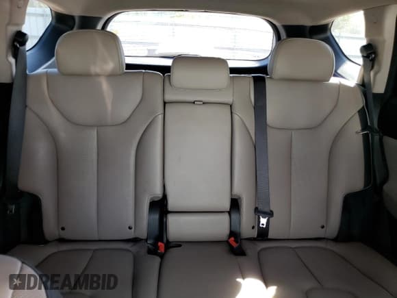 ✅ 2021 Hyundai Santa Fe Limited • VIN: 5NMS4DAL2MH344450 • Лот: 70203663. Опубликован ранее на Copart с пробегом 16 337 миль. Бесплатный доступ к архиву аукционных продаж из США и подробный отчёт об истории автомобиля на DreamBid. Изображение 10.