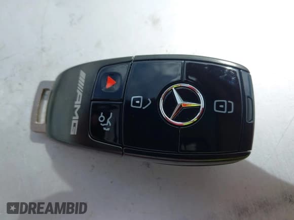 ✅ 2022 Mercedes-Benz GLA 35 AMG • VIN: W1N4N5BB1NJ396934 • Lot: 43254695. Wystawiony na IAAI z przebiegiem 35 970 mil. Bezpłatny archiwum sprzedaży aukcyjnych z USA i szczegółowy raport historii pojazdu na DreamBid. Zdjęcie 11.