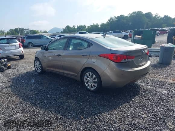 ✅ 2012 Hyundai Elantra Limited • VIN: 5NPDH4AE5CH124879 • Lot: 43030184. Wystawiony na IAAI z przebiegiem 108 921 mil. Bezpłatny archiwum sprzedaży aukcyjnych z USA i szczegółowy raport historii pojazdu na DreamBid. Zdjęcie 3.
