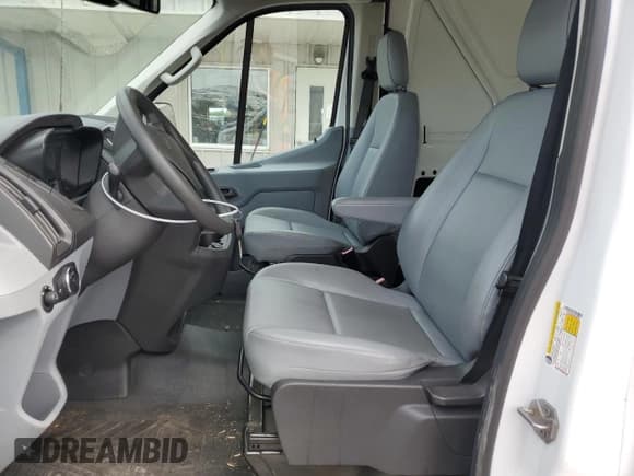 ✅ 2017 Ford Transit • VIN: 1FTYR2CM9HKA09797 • Лот: 54629885. Опубликован ранее на Copart с пробегом 70 427 миль. Бесплатный доступ к архиву аукционных продаж из США и подробный отчёт об истории автомобиля на DreamBid. Изображение 7.