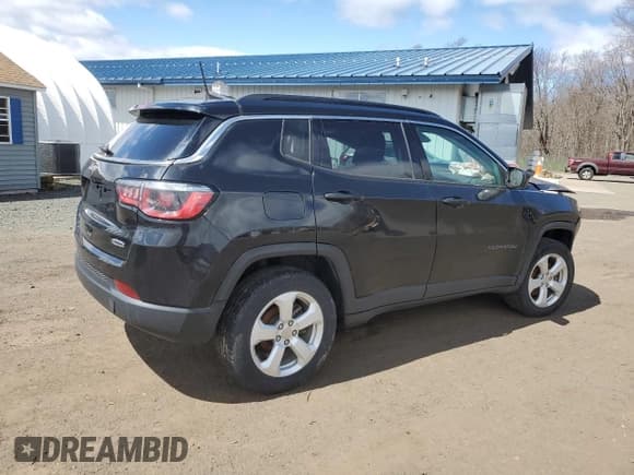 ✅ 2019 Jeep Compass Latitude • VIN: 3C4NJDBB5KT767907 • Lot: 53292015. Listed on Copart with 116,072 mi. Free auction sales archive from the USA and detailed vehicle history report at DreamBid. Image 4.