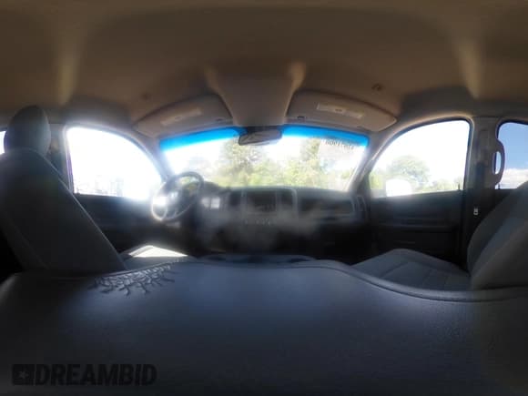 ✅ 2018 Ram 2500 Tradesman • VIN: 3C6UR4CJ4JG306531 • Lot: 42071900. Listed on IAAI with 199,796 mi. Free auction sales archive from the USA and detailed vehicle history report at DreamBid. Image 18.