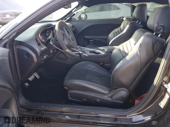 ✅ 2020 Dodge Challenger SRT Hellcat Widebody • VIN: 2C3CDZC9XLH132610 • Lot: 48804755. Wystawiony na Copart z przebiegiem 19 298 mil. Bezpłatny archiwum sprzedaży aukcyjnych z USA i szczegółowy raport historii pojazdu na DreamBid. Zdjęcie 7.