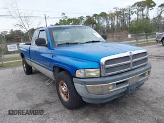 ✅ 2000 Dodge 2500 • VIN: 3B7KC2362YG140005 • Lot: 43786623. Listed on IAAI with 244,100 mi. Free auction sales archive from the USA and detailed vehicle history report at DreamBid. Image 1.