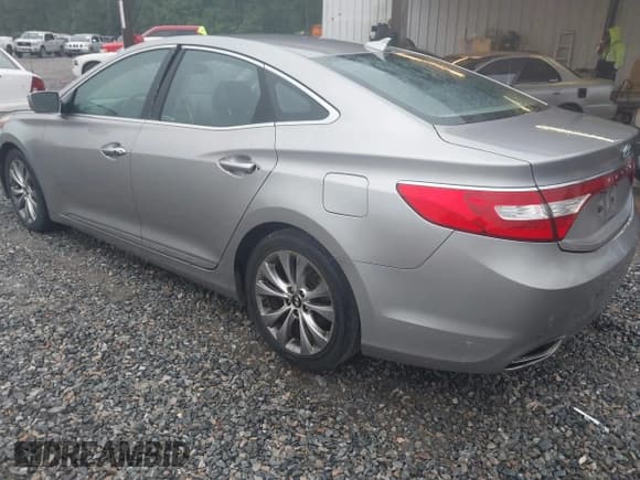 ✅ 2013 Hyundai Azera • VIN: KMHFG4JG7DA199553 • Лот: 42218944. Опубликован ранее на IAAI с пробегом 131 959 миль. Бесплатный доступ к архиву аукционных продаж из США и подробный отчёт об истории автомобиля на DreamBid. Изображение 3.