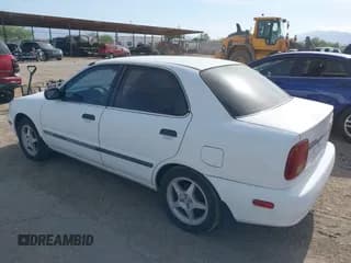 ✅ 2001 Suzuki Esteem GL • VIN: JS2GB41S515210894 • Lot: 42234772. Wystawiony na IAAI z przebiegiem 180 182 mil. Bezpłatny archiwum sprzedaży aukcyjnych z USA i szczegółowy raport historii pojazdu na DreamBid. Zdjęcie 3.
