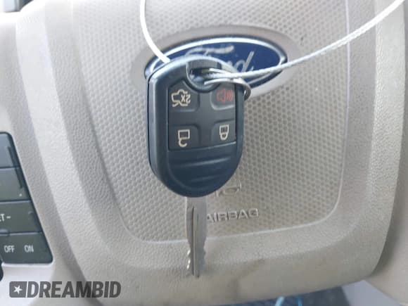 ✅ 2008 Ford Escape Hybrid • VIN: 1FMCU59H58KD21499 • Lot: 42874683. Listed on IAAI with 150,127 mi. Free auction sales archive from the USA and detailed vehicle history report at DreamBid. Image 11.
