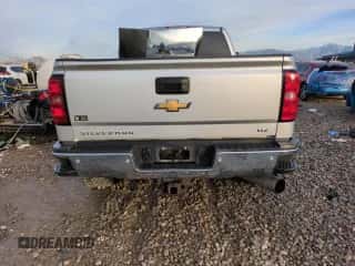 2015 Chevrolet Silverado 3500HD LTZ с VIN 1GC4K0E82FF634054, выставлен на аукционе Copart как лот 85249714 с пробегом 121 703 миль миль и Списание • Salvage title. История ставок и продаж доступна на DreamBid. Изображение 6.