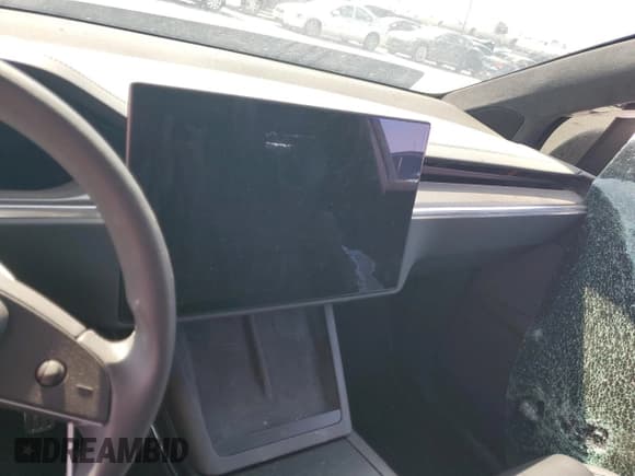 ✅ 2024 Tesla Model X Plaid • VIN: 7SAXCBE61RF449039 • Lot: 62516085. Wystawiony na Copart z przebiegiem Nie podano. Bezpłatny archiwum sprzedaży aukcyjnych z USA i szczegółowy raport historii pojazdu na DreamBid. Zdjęcie 9.