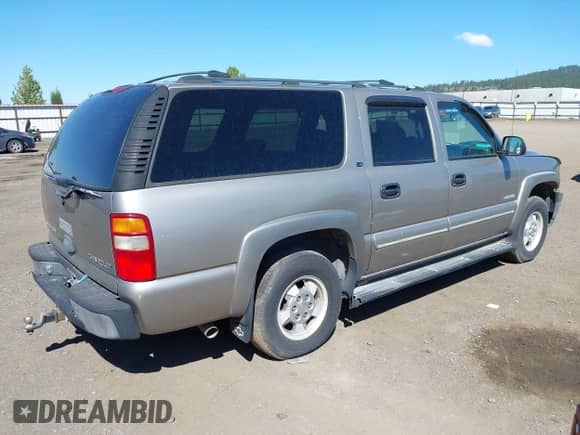 2000 Chevrolet Suburban LT с VIN 3GNFK16T7YG212341, выставлен на аукционе IAAI как лот 39408946 с пробегом 229 573 миль миль и . История ставок и продаж доступна на DreamBid. Изображение 4.