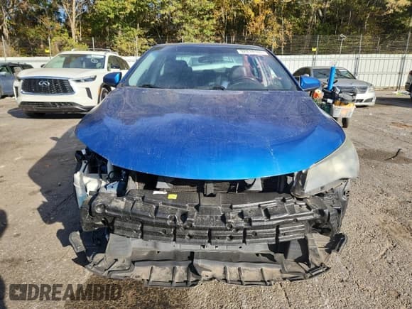 ✅ 2016 Toyota Camry XLE • VIN: 4T1BF1FK3GU563631 • Lot: 92814105. Wystawiony na Copart z przebiegiem 174 856 mil. Bezpłatny archiwum sprzedaży aukcyjnych z USA i szczegółowy raport historii pojazdu na DreamBid. Zdjęcie 5.