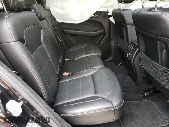 ✅ 2015 Mercedes-Benz M 350 • VIN: 4JGDA5HB5FA461663 • Lot: 68605292. Wystawiony na Copart z przebiegiem 104 816 mil. Bezpłatny archiwum sprzedaży aukcyjnych z USA i szczegółowy raport historii pojazdu na DreamBid. Zdjęcie 11.