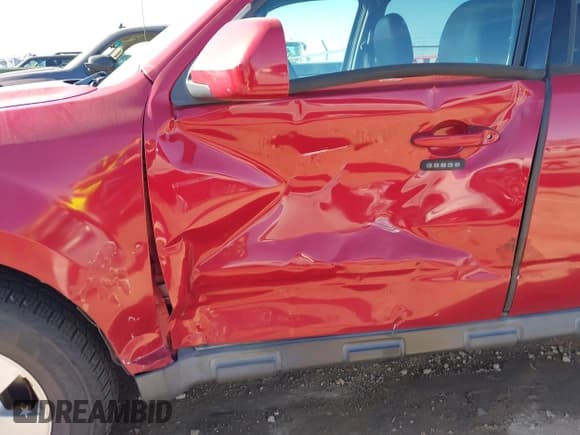 ✅ 2010 Ford Escape Limited • VIN: 1FMCU0EG8AKD01074 • Lot: 43732560. Listed on IAAI with 83,954 mi. Free auction sales archive from the USA and detailed vehicle history report at DreamBid. Image 6.