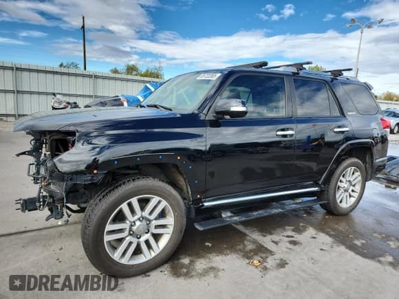 ✅ 2013 Toyota 4Runner SR5 • VIN: JTEBU5JR7D5129820 • Лот: 85722365. Опубликован ранее на Copart с пробегом 119 380 миль. Бесплатный доступ к архиву аукционных продаж из США и подробный отчёт об истории автомобиля на DreamBid. Изображение 1.