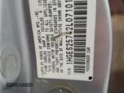 ✅ 2002 Honda Civic EX • VIN: 1HGES25742L071013 • Lot: 66315325. Wystawiony na Copart z przebiegiem 212 630 mil. Bezpłatny archiwum sprzedaży aukcyjnych z USA i szczegółowy raport historii pojazdu na DreamBid. Zdjęcie 12.