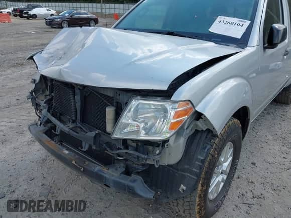 2014 Nissan Frontier Desert Runner z VIN 1N6AD0ER0EN733673, wystawiony jako IAAI lot #43260104 z przebiegiem 163 382 mil mil oraz . Historia ofert i sprzedaży dostępna na DreamBid. Obrazek 18.