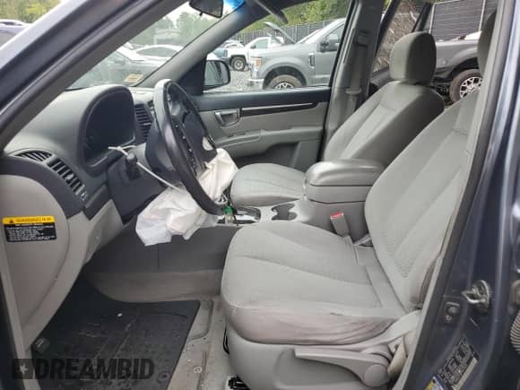 ✅ 2007 Hyundai Santa Fe GLS • VIN: 5NMSG13D17H115631 • Lot: 72735854. Wystawiony na Copart z przebiegiem 115 751 mil mil. Skorzystaj z bezpłatnego archiwum sprzedaży aukcyjnych z USA i zobacz szczegółowy raport historii pojazdu na DreamBid. Zdjęcie 7.