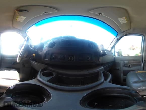 ✅ 2011 Ford Econoline Cargo Commercial • VIN: 1FTSS3EL1BDA24066 • Лот: 40367851. Опубликован ранее на IAAI с пробегом 156 594 миль. Бесплатный доступ к архиву аукционных продаж из США и подробный отчёт об истории автомобиля на DreamBid. Изображение 18.