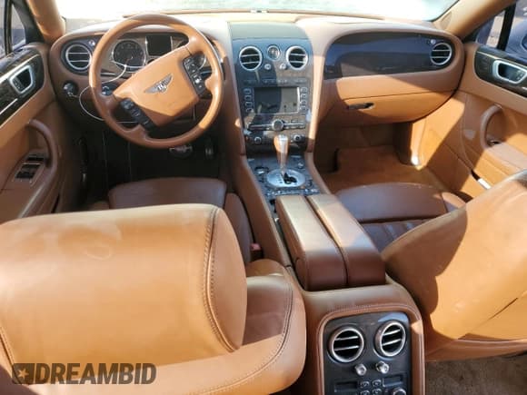 ✅ 2010 Bentley Flying Spur • VIN: SCBBR9ZA5AC063483 • Lot: 82683984. Wystawiony na Copart z przebiegiem 60 603 mil. Bezpłatny archiwum sprzedaży aukcyjnych z USA i szczegółowy raport historii pojazdu na DreamBid. Zdjęcie 8.