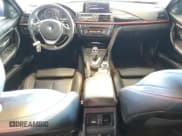 ✅ 2012 BMW 3 Series 335i • VIN: WBA3A9C53CF270618 • Лот: 56426305. Опубликован ранее на Copart с пробегом 175 914 миль. Бесплатный доступ к архиву аукционных продаж из США и подробный отчёт об истории автомобиля на DreamBid. Изображение 8.