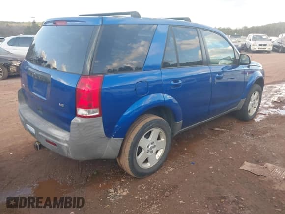 ✅ 2004 Saturn VUE V6 • VIN: 5GZCZ53434S809130 • Lot: 41539497. Wystawiony na IAAI z przebiegiem 140 837 mil. Bezpłatny archiwum sprzedaży aukcyjnych z USA i szczegółowy raport historii pojazdu na DreamBid. Zdjęcie 4.