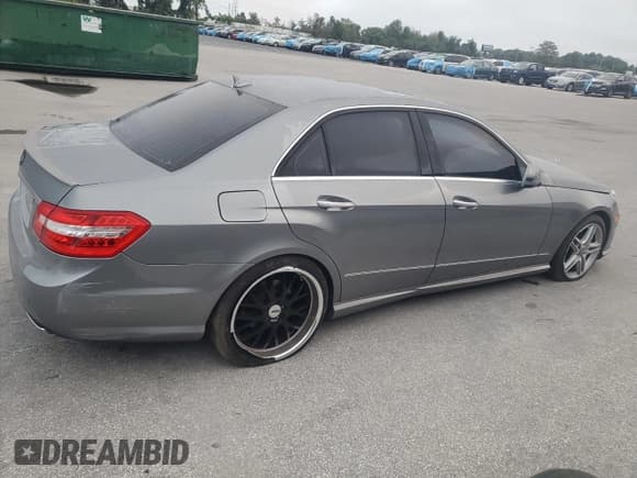 ✅ 2013 Mercedes-Benz E 350 Sport • VIN: WDDHF5KB9DA692004 • Lot: 90508445. Listed on Copart with 153,528 mi. Free auction sales archive from the USA and detailed vehicle history report at DreamBid. Image 3.