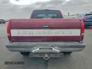 ✅ 1996 Chevrolet Silverado 1500 • VIN: 1GCEK19R4TE215153 • Лот: 94537825. Опубликован ранее на Copart с пробегом 184 351 миль. Бесплатный доступ к архиву аукционных продаж из США и подробный отчёт об истории автомобиля на DreamBid. Изображение 6.