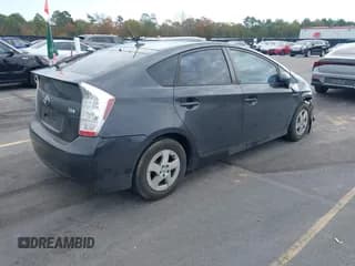✅ 2010 Toyota Prius III • VIN: JTDKN3DUXA0174362 • Лот: 43737252. Опубликован ранее на IAAI с пробегом 177 219 миль. Бесплатный доступ к архиву аукционных продаж из США и подробный отчёт об истории автомобиля на DreamBid. Изображение 4.