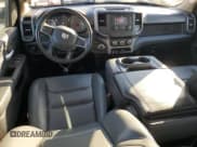 ✅ 2020 Ram 1500 Tradesman • VIN: 1C6SRECG0LN386230 • Lot: 92493555. Wystawiony na Copart z przebiegiem 103 489 mil. Bezpłatny archiwum sprzedaży aukcyjnych z USA i szczegółowy raport historii pojazdu na DreamBid. Zdjęcie 8.