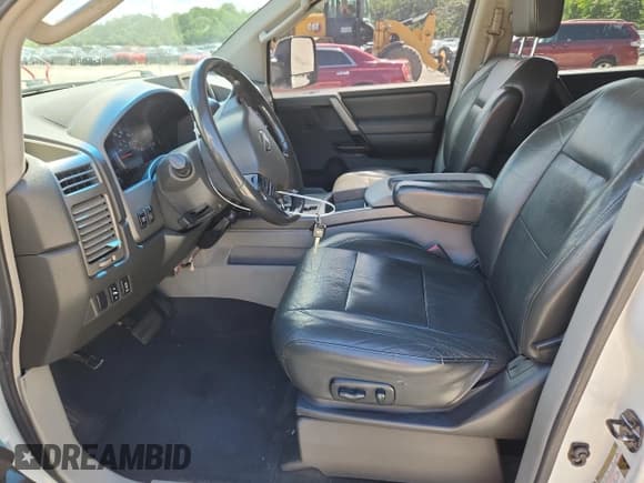✅ 2004 Nissan Titan LE • VIN: 1N6AA07A64N503182 • Lot: 65265455. Listed on Copart with 180,208 mi. Free auction sales archive from the USA and detailed vehicle history report at DreamBid. Image 7.