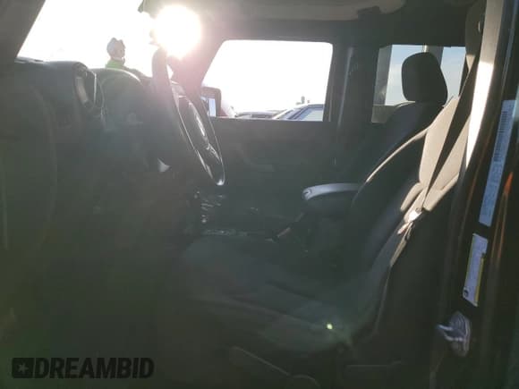 ✅ 2016 Jeep Wrangler Unlimited Freedom • VIN: 1C4BJWDG9GL179969 • Lot: 56691205. Wystawiony na Copart z przebiegiem Nie podano. Bezpłatny archiwum sprzedaży aukcyjnych z USA i szczegółowy raport historii pojazdu na DreamBid. Zdjęcie 7.