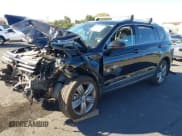 ✅ 2021 Volkswagen Tiguan SE • VIN: 3VV2B7AX1MM075768 • Lot: 43486395. Wystawiony na IAAI z przebiegiem 49 298 mil. Bezpłatny archiwum sprzedaży aukcyjnych z USA i szczegółowy raport historii pojazdu na DreamBid. Zdjęcie 2.