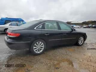 2006 Hyundai Azera SE with VIN KMHFC46F16A105987, listed as a Copart auction lot 83908314 with 85,820 mi miles and Clean title. Bid and sale history available at DreamBid. Image 3.