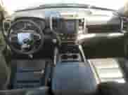 2020 Ram 1500 Laramie z VIN 1C6RREDT2LN152343, wystawiony jako Copart lot #56144445 z przebiegiem 45 204 mil mil oraz Szkoda całkowita • Salvage title. Historia ofert i sprzedaży dostępna na DreamBid. Obrazek 8.