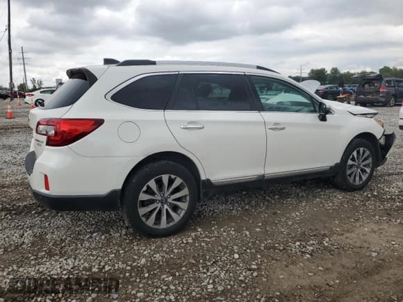 ✅ 2017 Subaru Outback Touring • VIN: 4S4BSATC1H3314339 • Lot: 81827165. Wystawiony na Copart z przebiegiem 104 492 mil. Bezpłatny archiwum sprzedaży aukcyjnych z USA i szczegółowy raport historii pojazdu na DreamBid. Zdjęcie 3.
