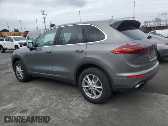 ✅ 2016 Porsche Cayenne • VIN: WP1AA2A21GKA15990 • Лот: 61808045. Опубликован ранее на Copart с пробегом 142 828 миль. Бесплатный доступ к архиву аукционных продаж из США и подробный отчёт об истории автомобиля на DreamBid. Изображение 2.