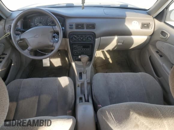 ✅ 2001 Chevrolet Prizm • VIN: 1Y1SK528X1Z411319 • Lot: 56176625. Listed on Copart with 174,618 mi. Free auction sales archive from the USA and detailed vehicle history report at DreamBid. Image 8.