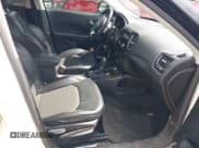 ✅ 2020 Jeep Compass Latitude • VIN: 3C4NJCBB9LT126299 • Lot: 42206657. Listed on IAAI with 60,550 mi. Free auction sales archive from the USA and detailed vehicle history report at DreamBid. Image 5.