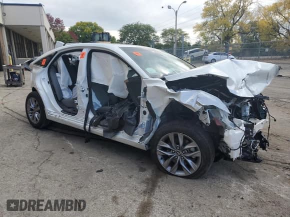 ✅ 2022 Toyota Avalon XLE • VIN: 4T1AZ1FB5NU083140 • Лот: 68838073. Опубликован ранее на Copart с пробегом Не указан. Бесплатный доступ к архиву аукционных продаж из США и подробный отчёт об истории автомобиля на DreamBid. Изображение 4.