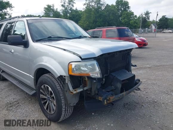 ✅ 2015 Ford Expedition Max XLT • VIN: 1FMJK1JT7FEF34360 • Lot: 42763065. Listed on IAAI with 160,517 mi. Free auction sales archive from the USA and detailed vehicle history report at DreamBid. Image 18.