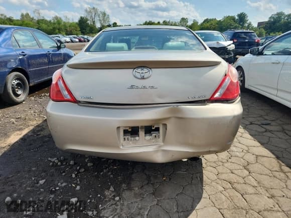 ✅ 2004 Toyota Solara SE • VIN: 4T1CA38P24U020774 • Lot: 71669955. Listed on Copart with 341,749 mi. Free auction sales archive from the USA and detailed vehicle history report at DreamBid. Image 6.