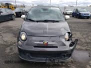 ✅ 2015 FIAT 500 Abarth • VIN: 3C3CFFJH1FT621976 • Лот: 50901015. Опубликован ранее на Copart с пробегом 75 312 миль. Бесплатный доступ к архиву аукционных продаж из США и подробный отчёт об истории автомобиля на DreamBid. Изображение 5.