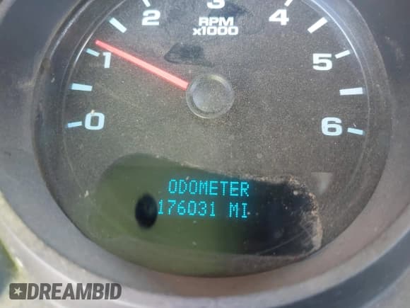 ✅ 2010 Chevrolet Silverado 1500 LS • VIN: 3GCRCREA7AG264172 • Lot: 43559823. Listed on IAAI with 176,031 mi. Free auction sales archive from the USA and detailed vehicle history report at DreamBid. Image 15.