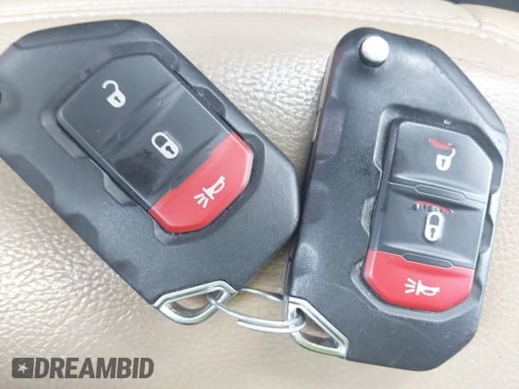 ✅ 2018 Jeep Wrangler Unlimited Rubicon • VIN: 1C4HJXFG8JW170506 • Lot: 42833455. Listed on IAAI with 120,370 mi. Free auction sales archive from the USA and detailed vehicle history report at DreamBid. Image 11.