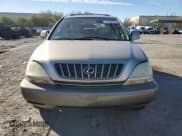 ✅ 2003 Lexus RX 300 • VIN: JTJGF10U630162464 • Лот: 87464435. Опубликован ранее на Copart с пробегом 154 461 миль. Бесплатный доступ к архиву аукционных продаж из США и подробный отчёт об истории автомобиля на DreamBid. Изображение 5.