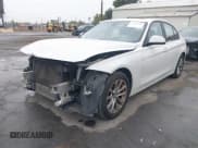 ✅ 2018 BMW 3 Series 320i • VIN: WBA8E1G50JNU89691 • Lot: 43397209. Wystawiony na IAAI z przebiegiem 124 256 mil. Bezpłatny archiwum sprzedaży aukcyjnych z USA i szczegółowy raport historii pojazdu na DreamBid. Zdjęcie 19.