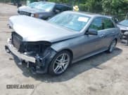 ✅ 2015 Mercedes-Benz E 350 Luxury • VIN: WDDHF8JB2FB157984 • Lot: 42491313. Wystawiony na IAAI z przebiegiem 125 348 mil. Bezpłatny archiwum sprzedaży aukcyjnych z USA i szczegółowy raport historii pojazdu na DreamBid. Zdjęcie 2.